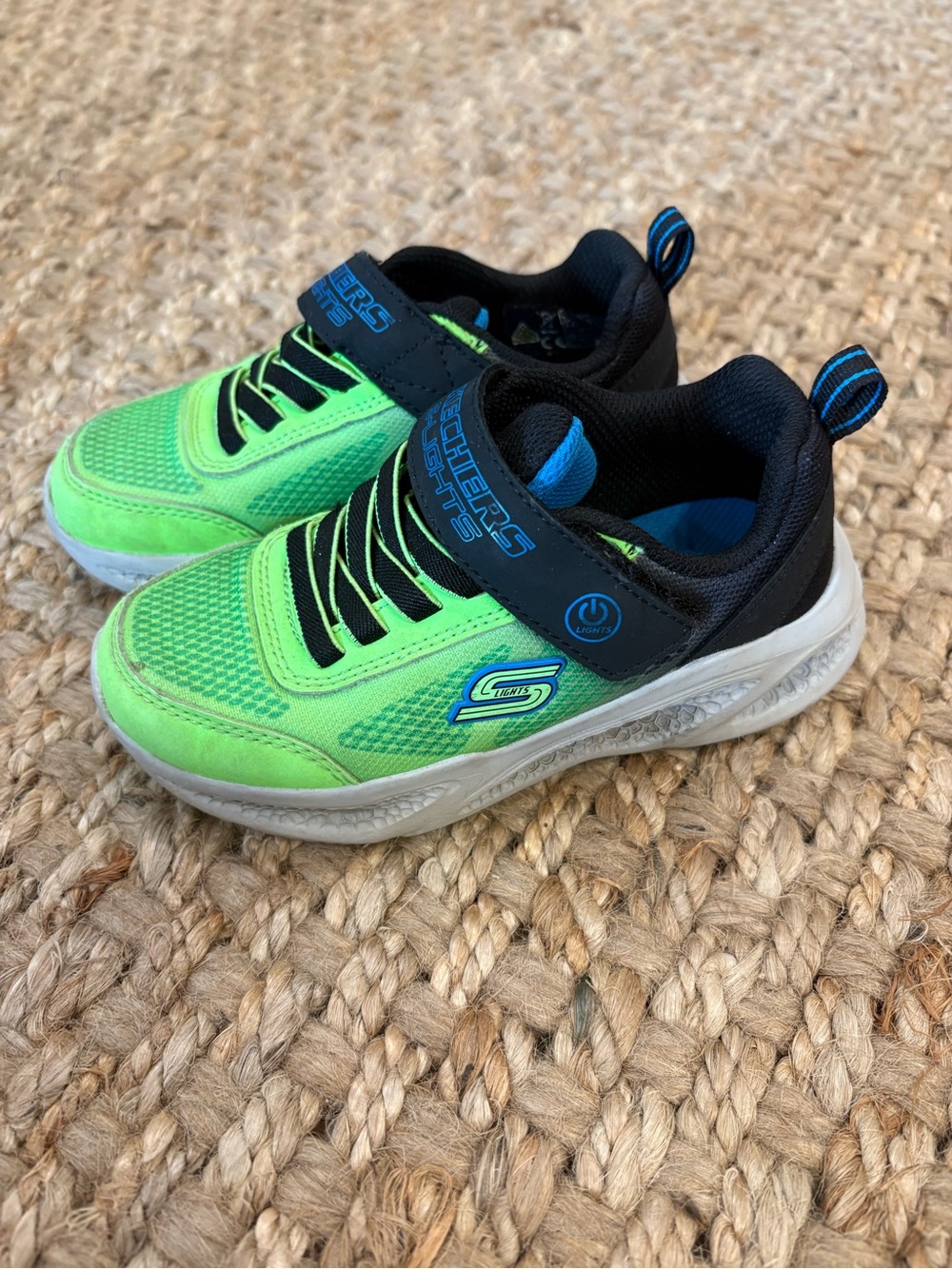 Skechers Kids Neon Green and Black Light-Up Sneakers